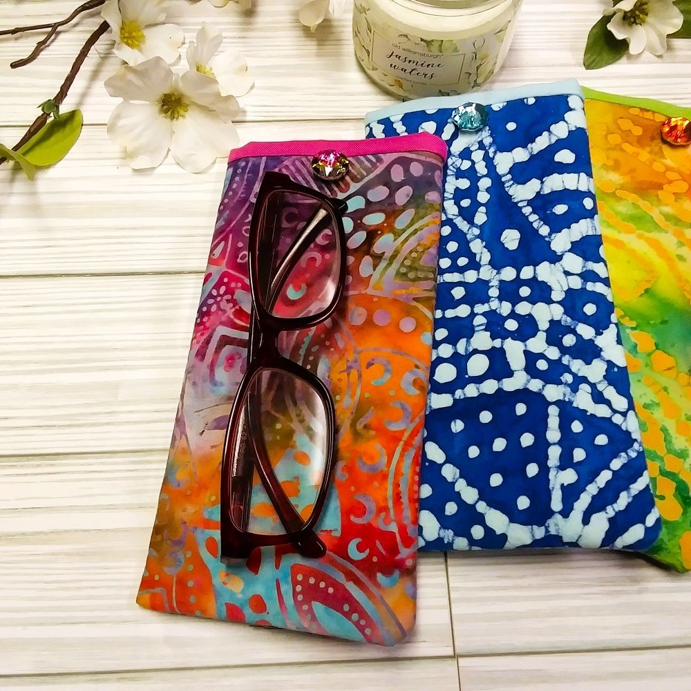 BATIK TIE DYE Eyeglass Readers Case/Pouch, Padded, Button Accent, Handmade