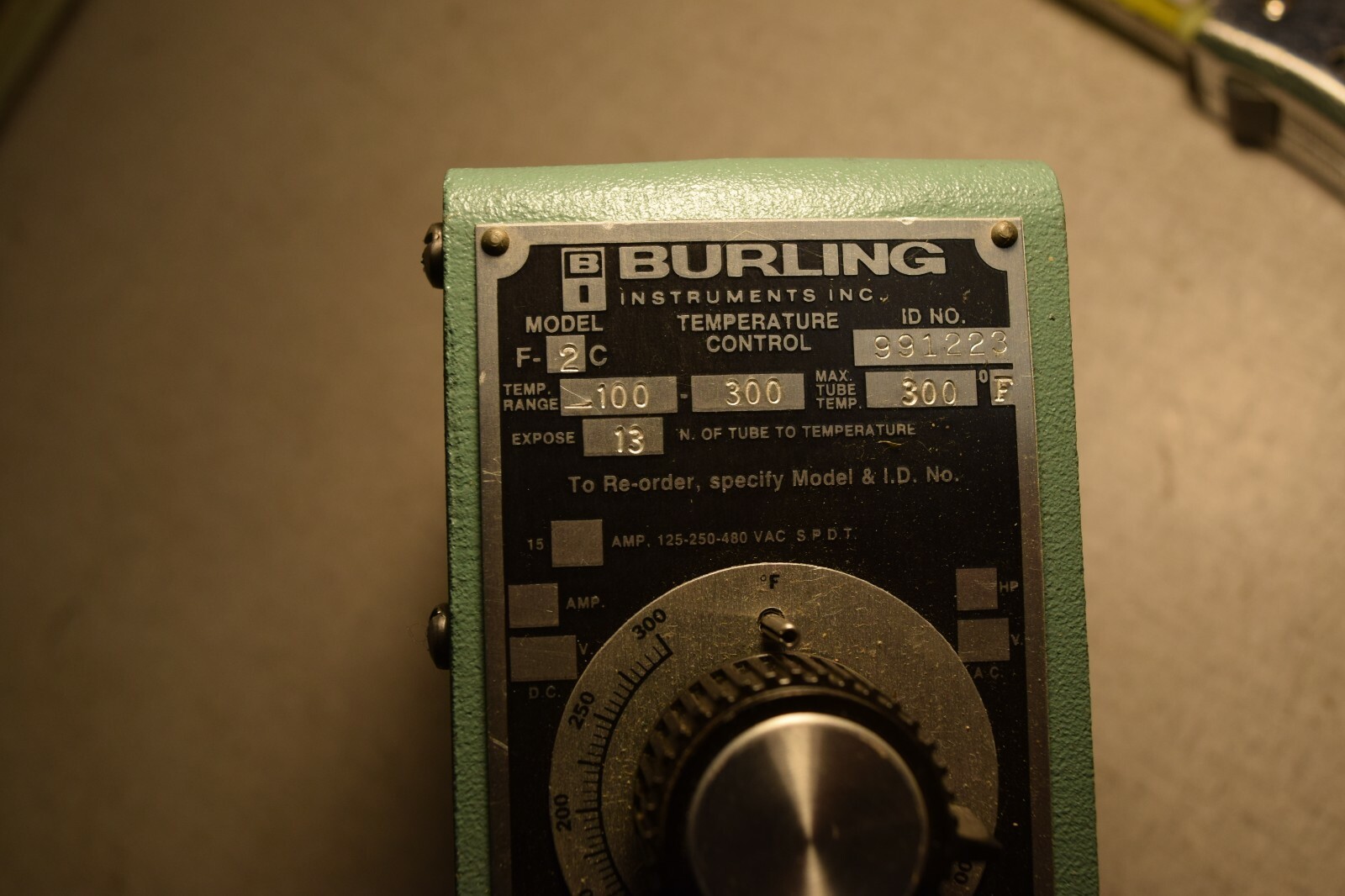 Burling F-2C Temperature Control Range 100-300 F