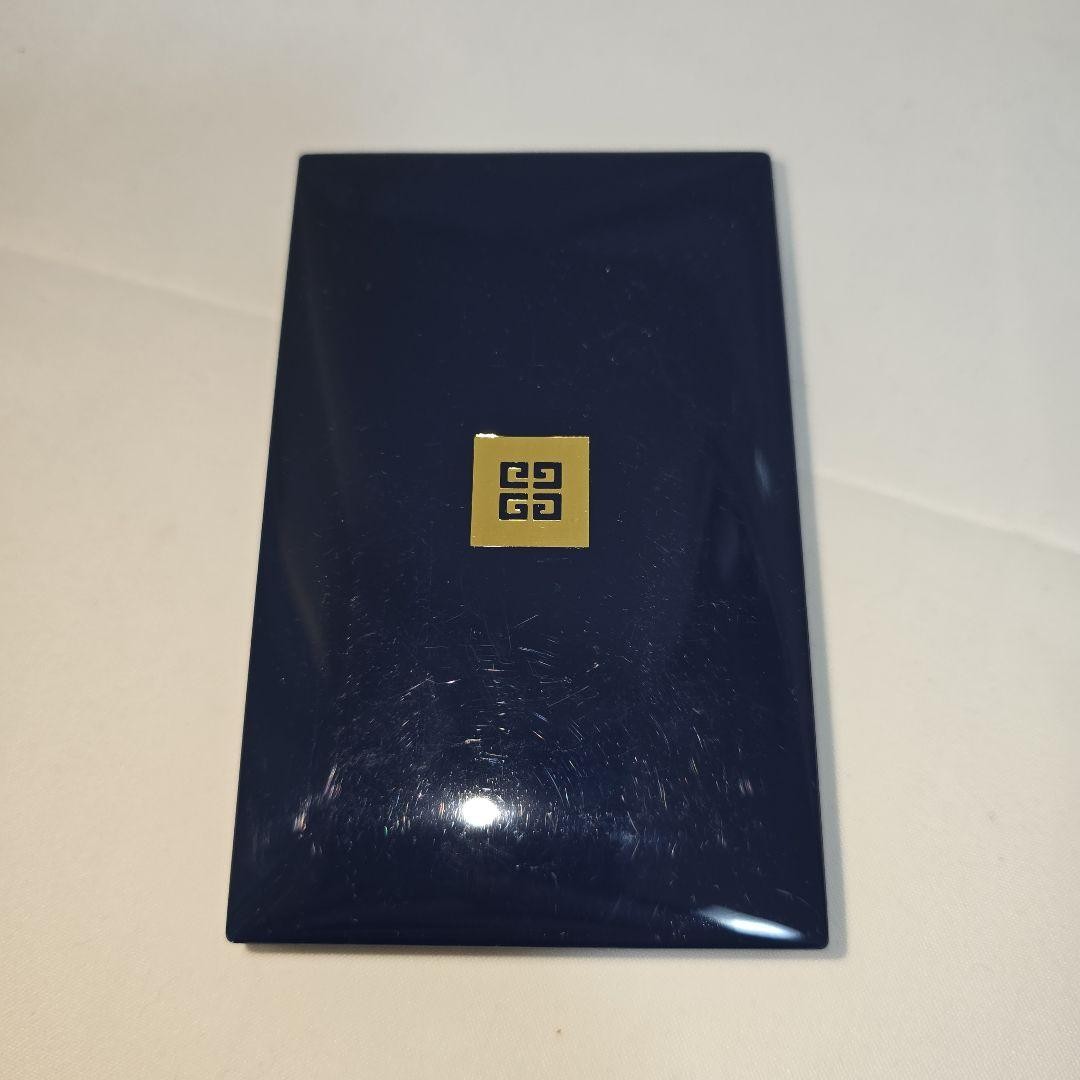GIVENCHY lighter