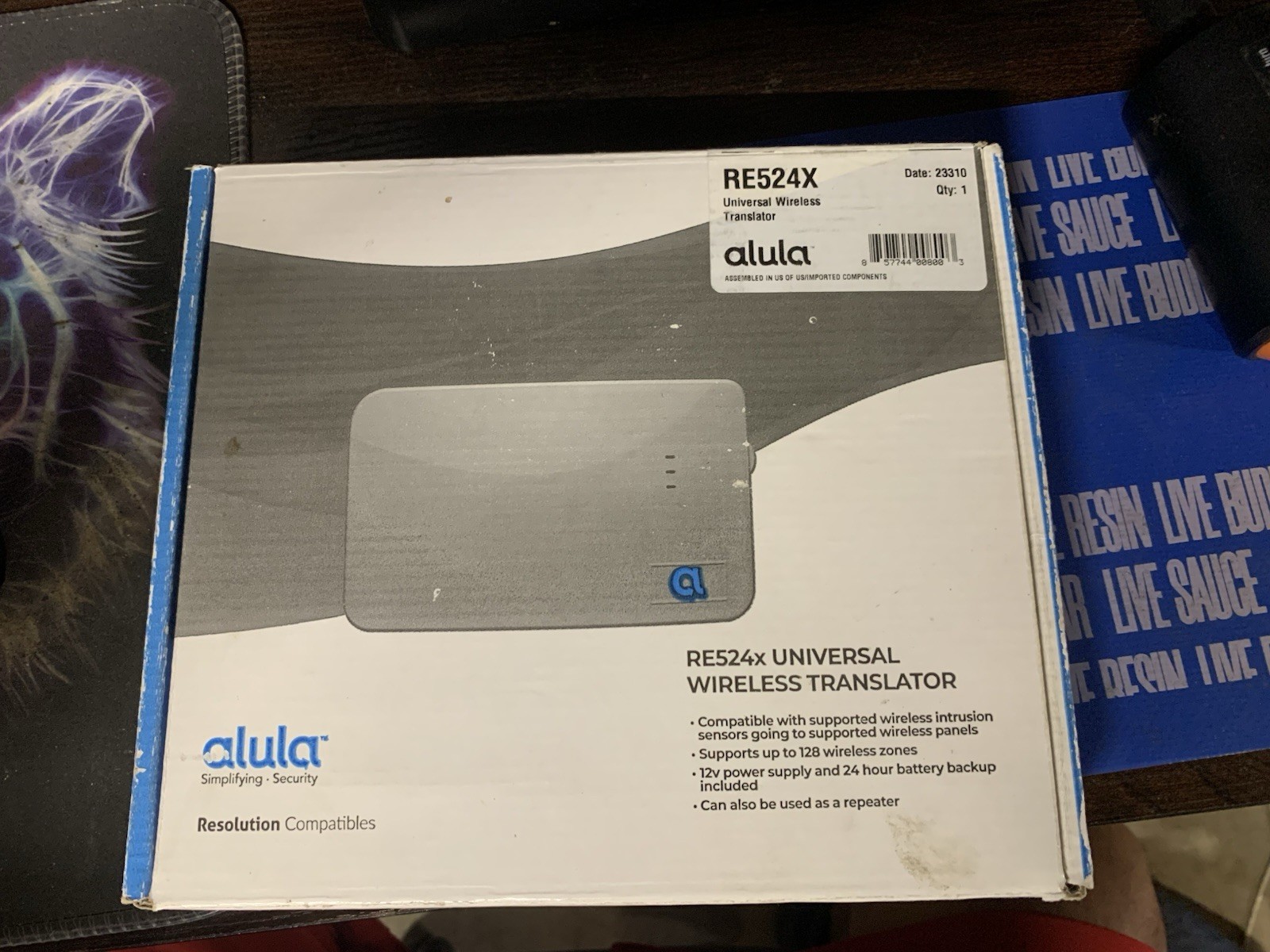 RE524X Universal Wireless to Wireless Translator Repeater with Adapter