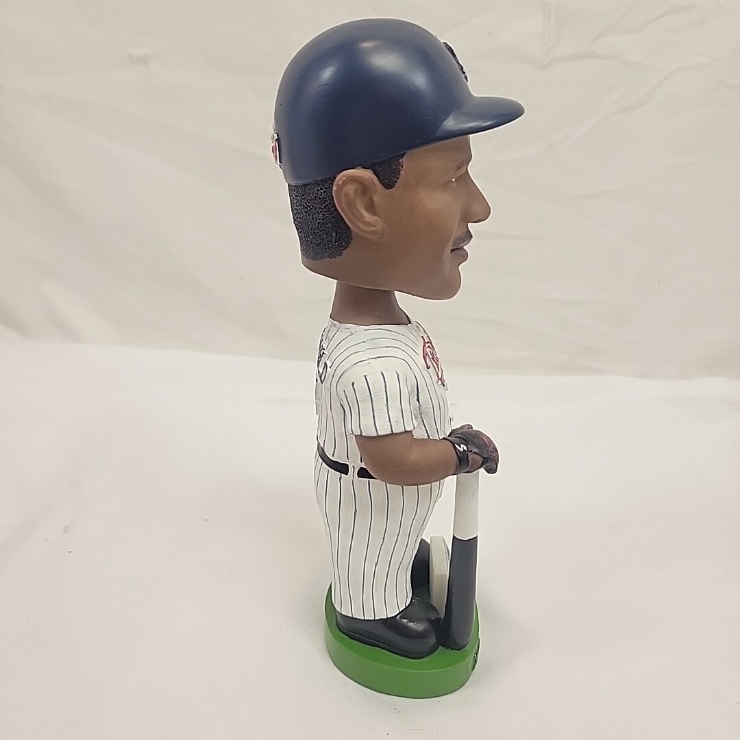 Dave Winfield Minnesota Twins Bobblehead w/ Trading Card Pack & Ticket Stubs