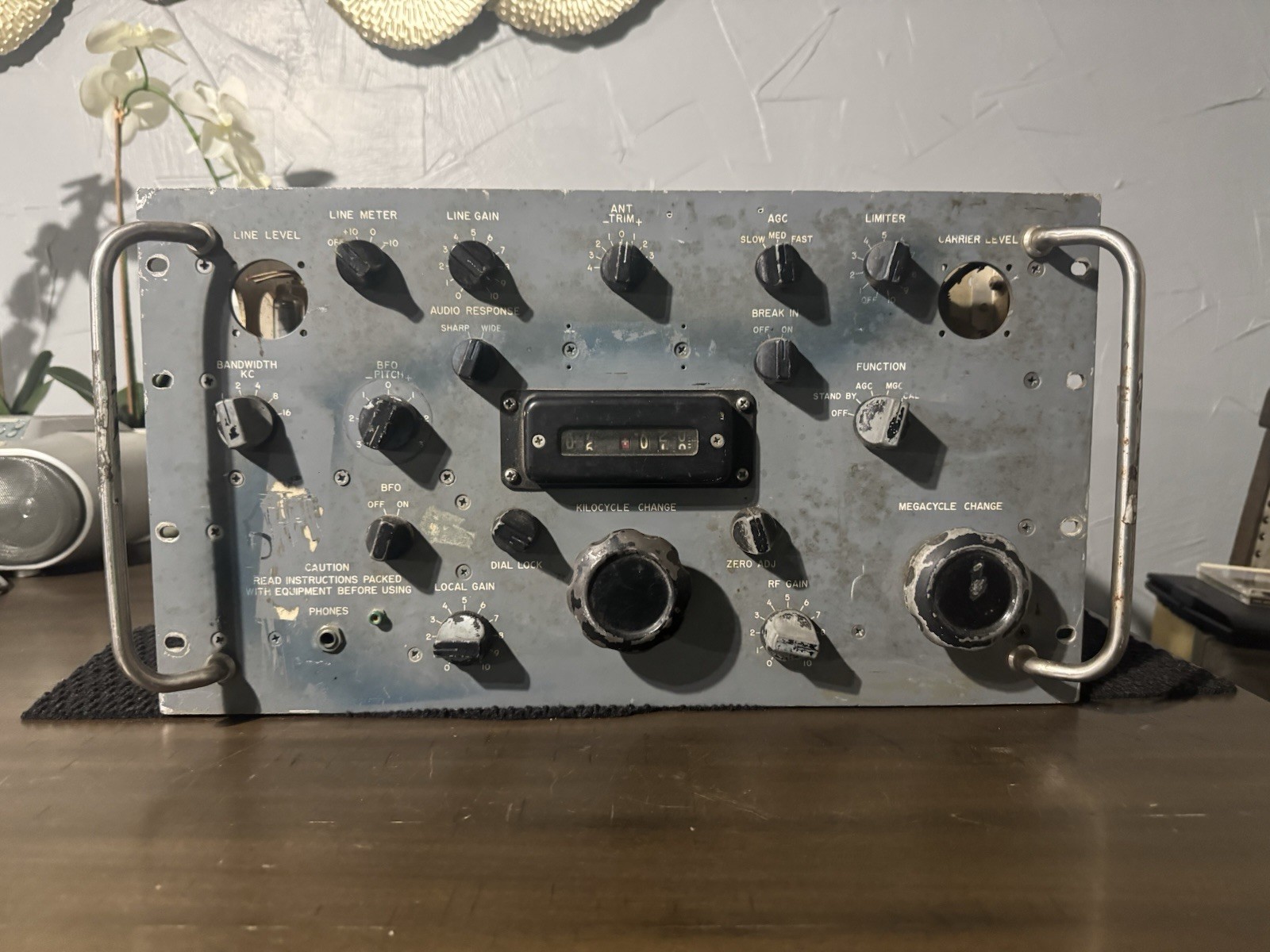 Collins R-390a/Urr HF Communication Receiver FOR PARTS/or REPAIR