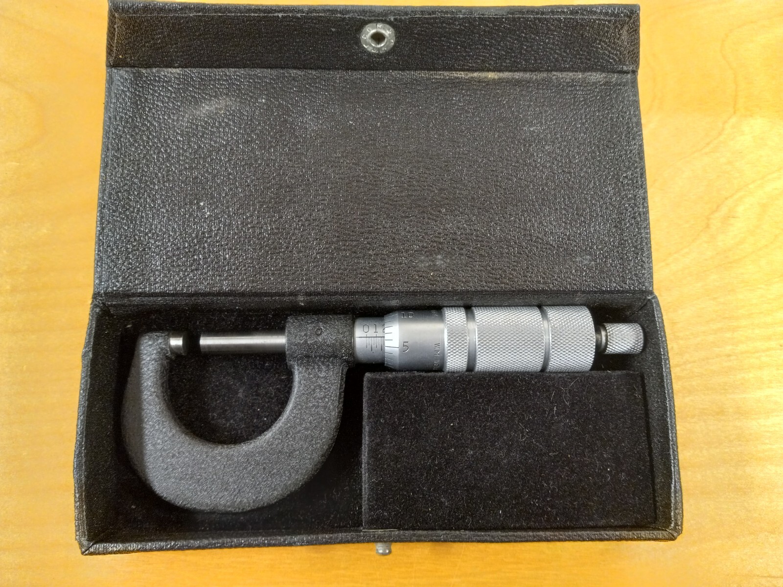 Excellent Vintage W. M. Welsh Scientific Co 0-1" Micrometer with Fitted Case