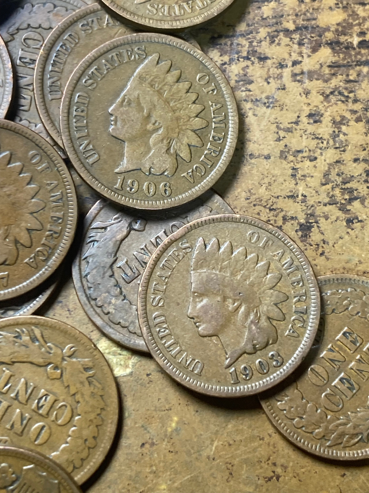 INDIAN CENT ROLL, 50 coins very nice condition coins, common dates, good value