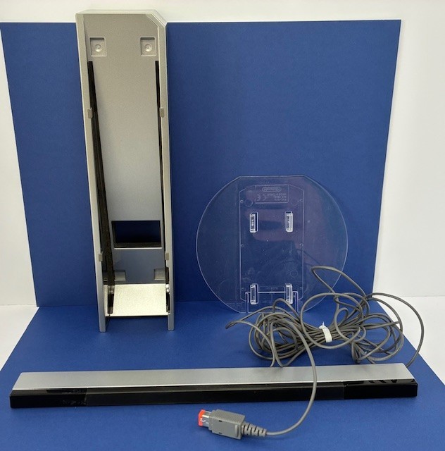 Nintendo Wii Console Stand RVL-017, Base RVL-019, Sensor Bar RVL-014 Bundle