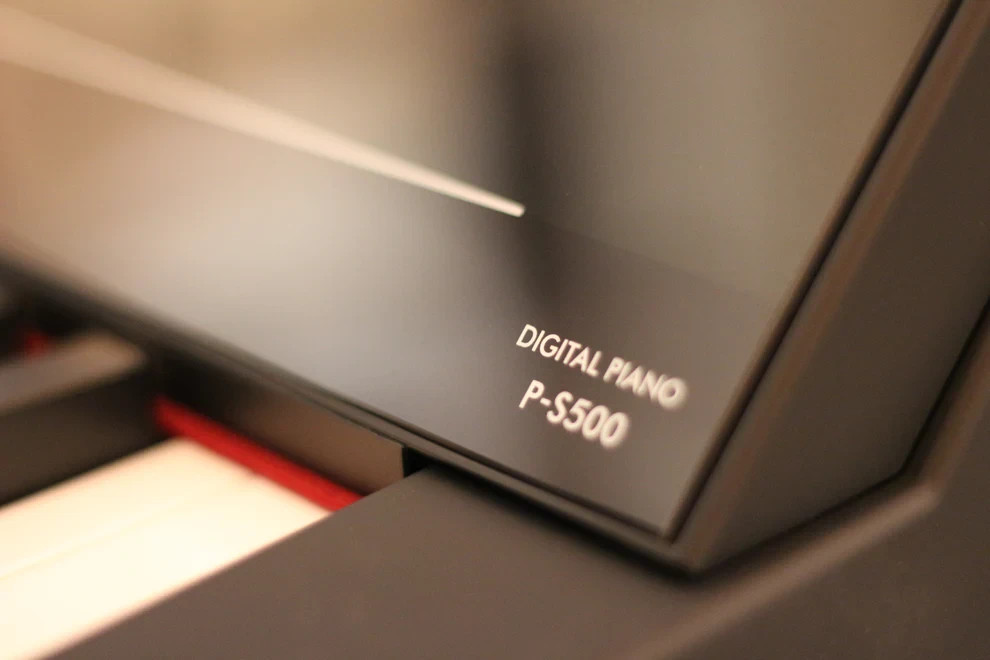 Yamaha P-S500 B Digital Piano (Floor Model)