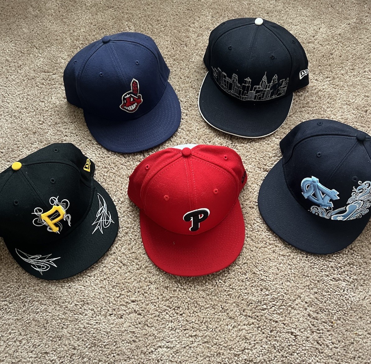 New Era Lot of 5 Fitted Hats MLB & NCAA Teams Pirates Phillies Indians Tar Heels