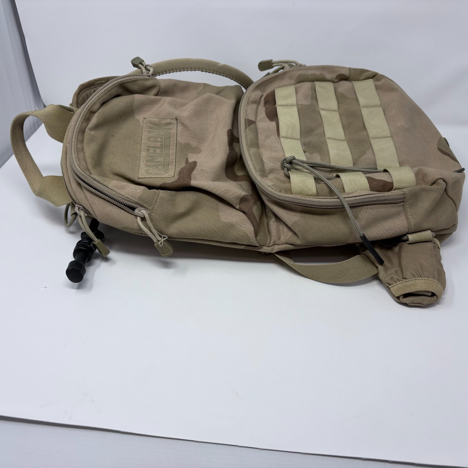 Camelbak Maximum Gear Hydration Backpack w/ 3 Liter Bladder Camo 18"