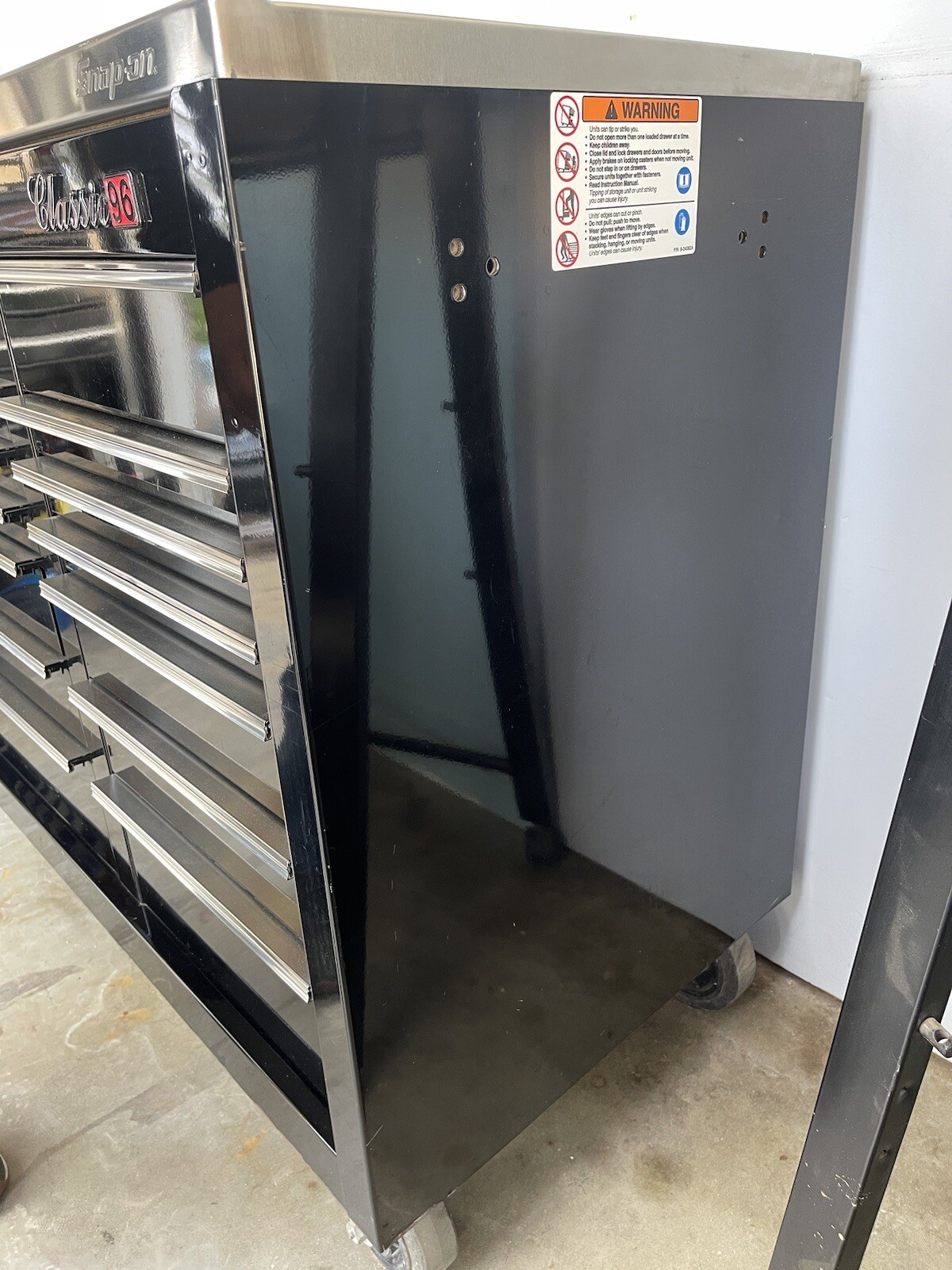 Snap on Classic Series Roll Cab, Gloss Black, with Stainless Steel Work Surface.