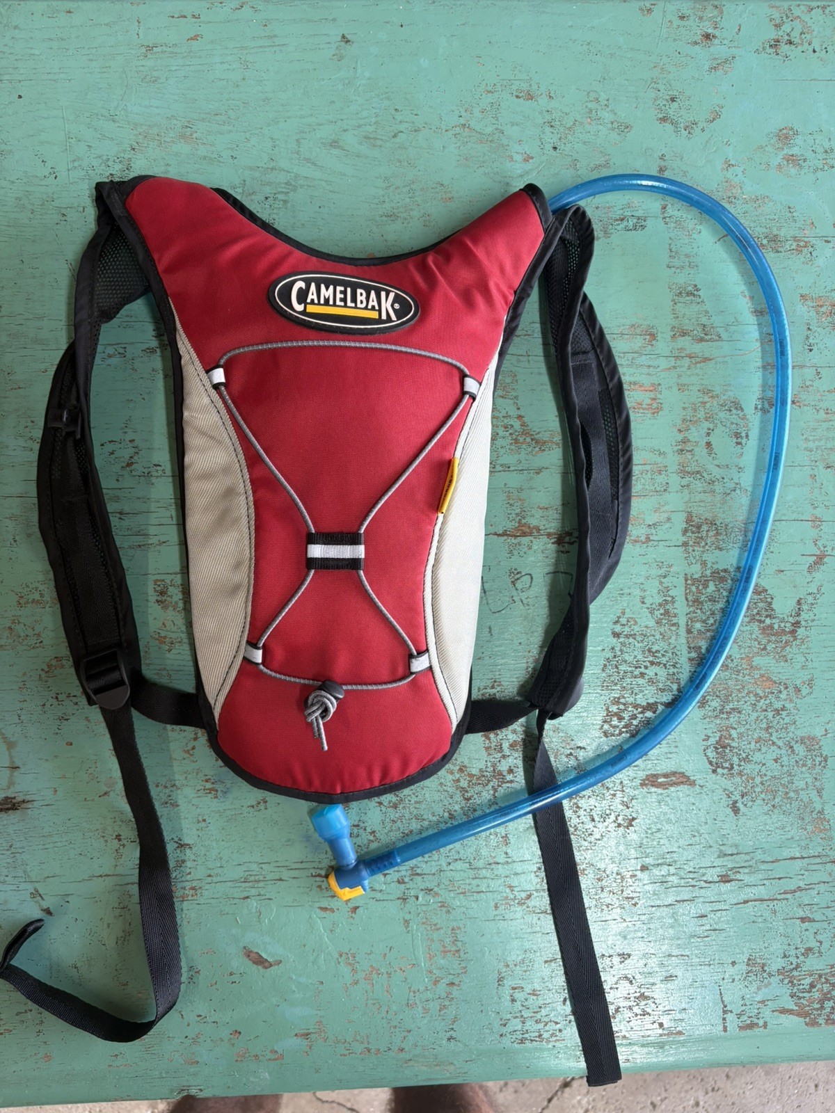 Camelbak Classic Hydration Pack w/ 1.5 L 50oz Bladder Lightly Used