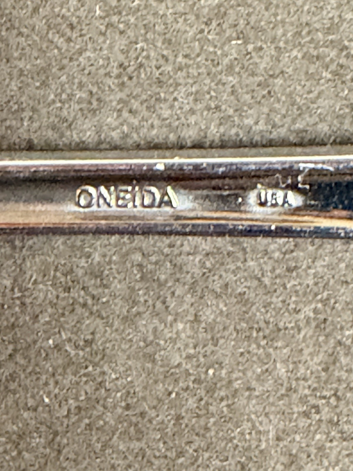 Oneida Dover Cube Set of 4 Dinner Forks Heirloom Stainless Flatware