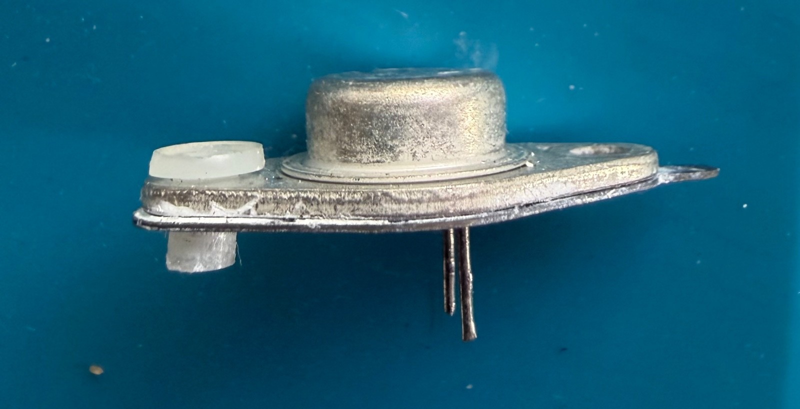 Motorola 2N4240 Integrated Circuit