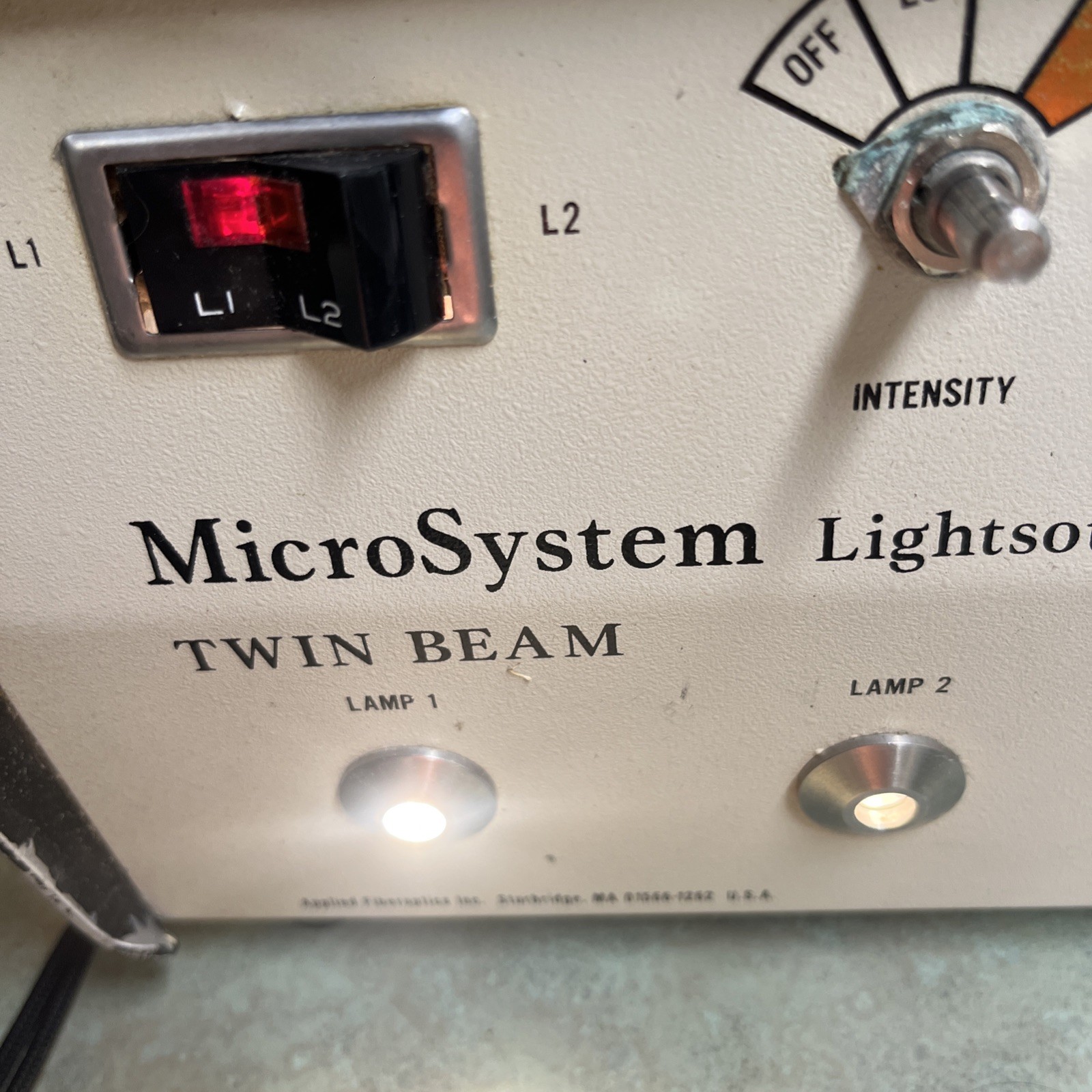 ApplieD Microsystems Twin Beam Halogen Light Source Optical Fiber Illumination