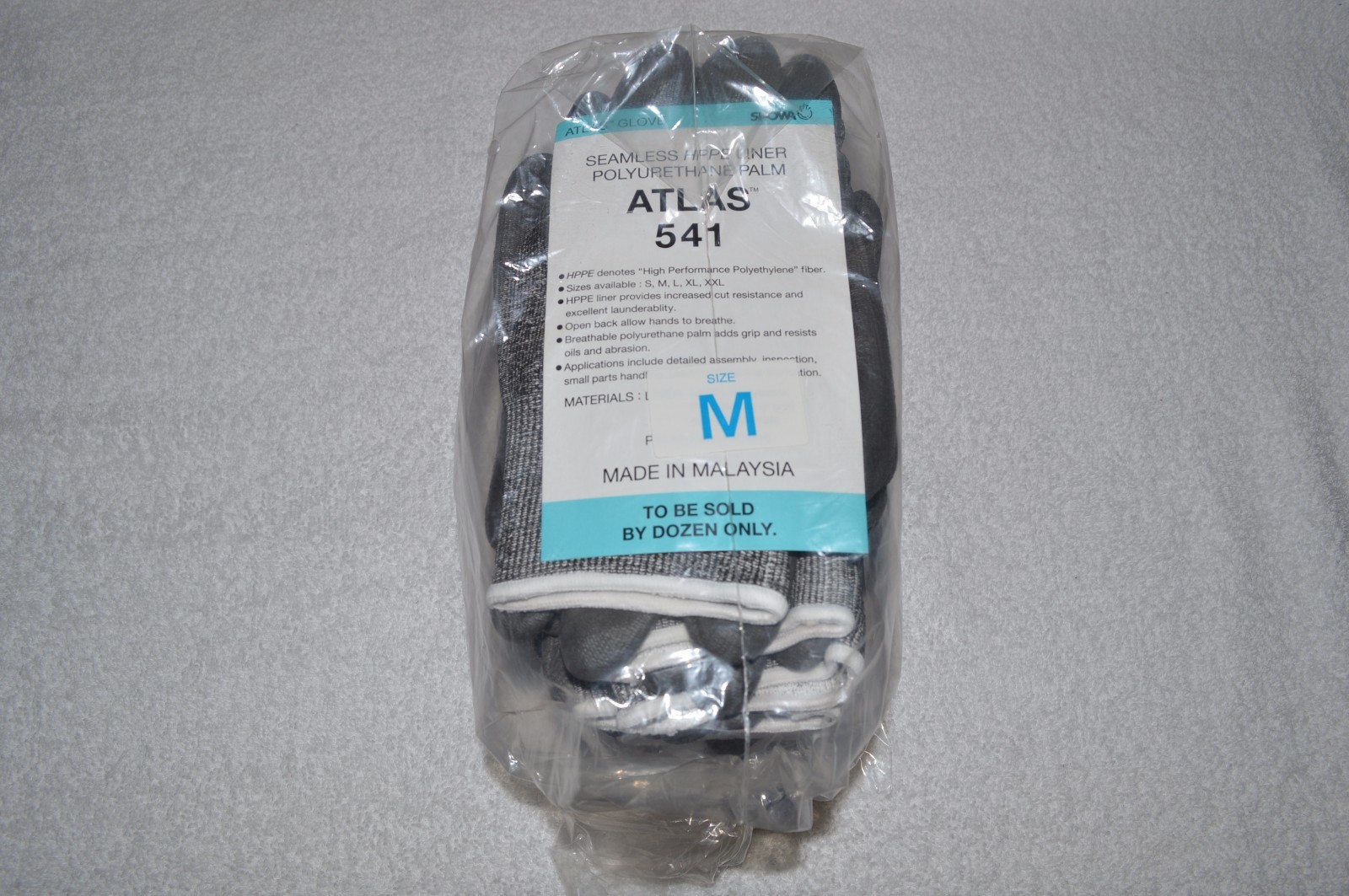 METAL DETECTING ACCESSORIES ~ CUT RESISTANT GLOVES ~ SIZE ~ MEDIUM ~ GRAY ~ NEW