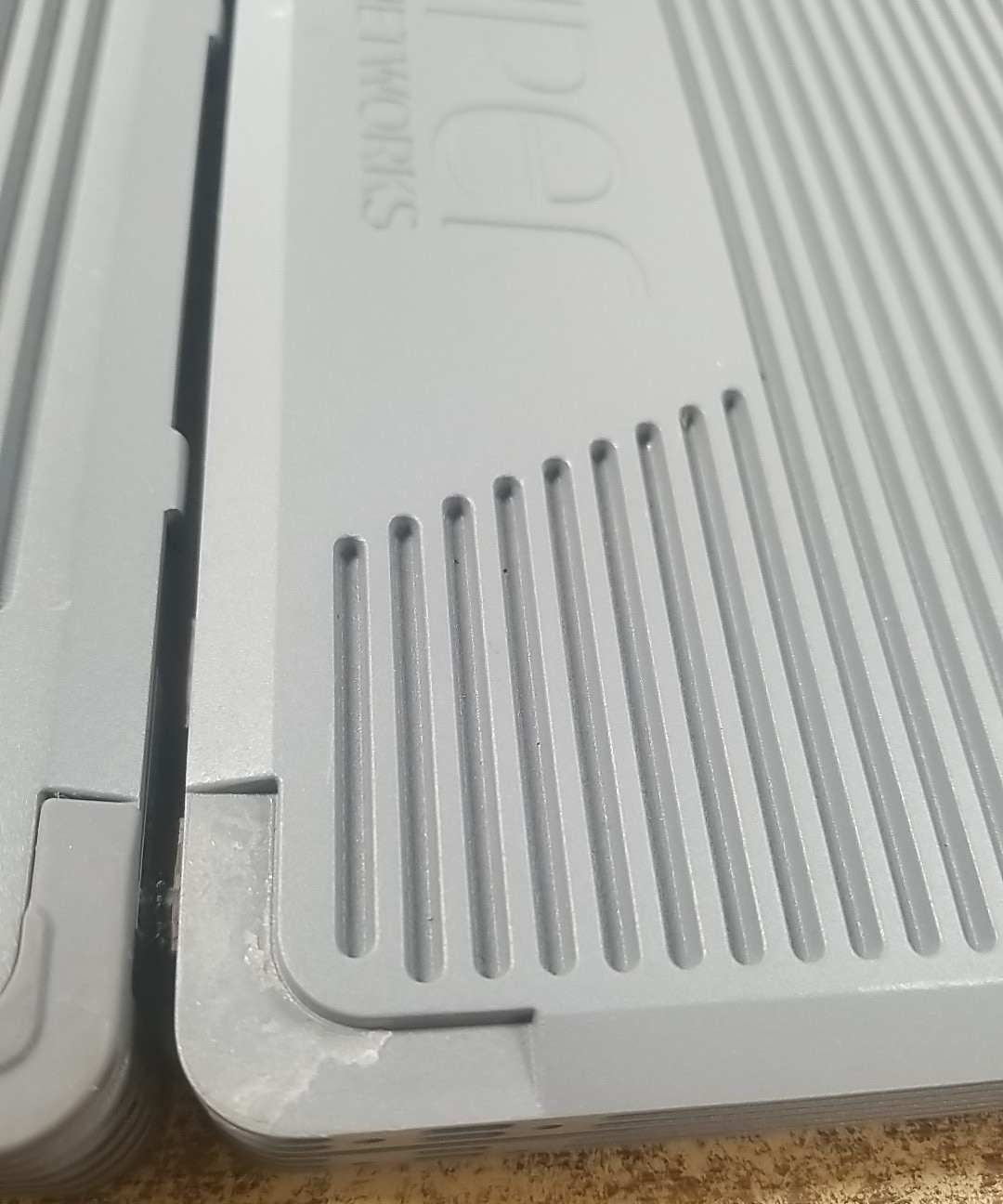 (X2) Juniper Networks SRX300 Services Gateway