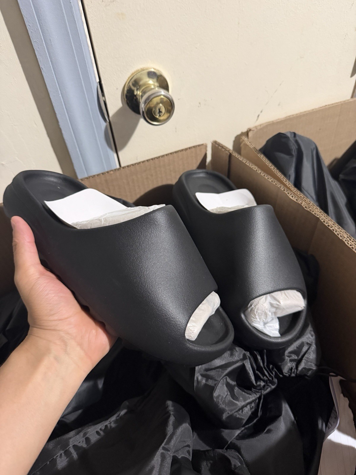 YZY YS-01 (Yeezy Slide) Mens New In Dust Bag SIZE 14