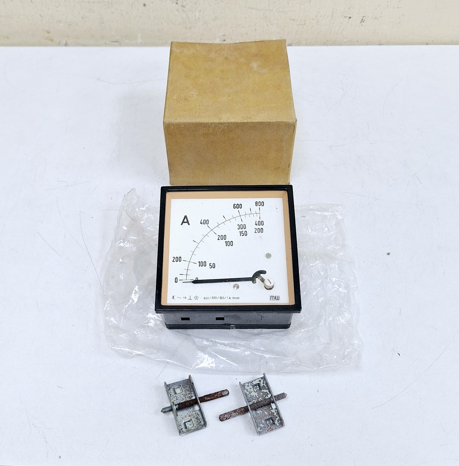 M&W 500/300/150/1A Amperometer Analog Display Unit Built-in Meter 0-800A