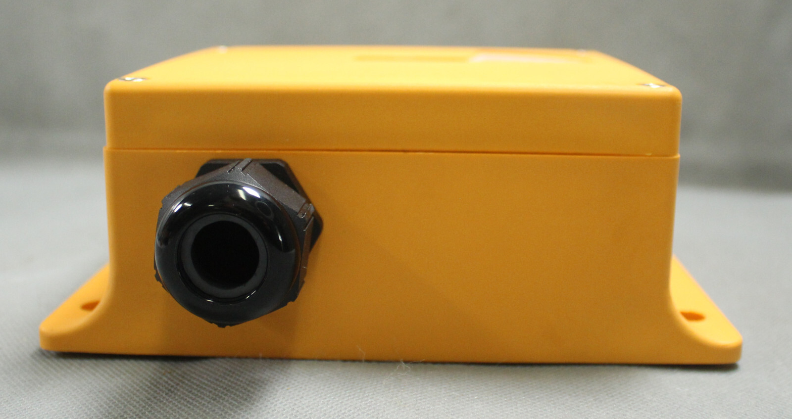 Hetronic RX ES CAN HL V2 RF BAND 1 Mobile Transceiver