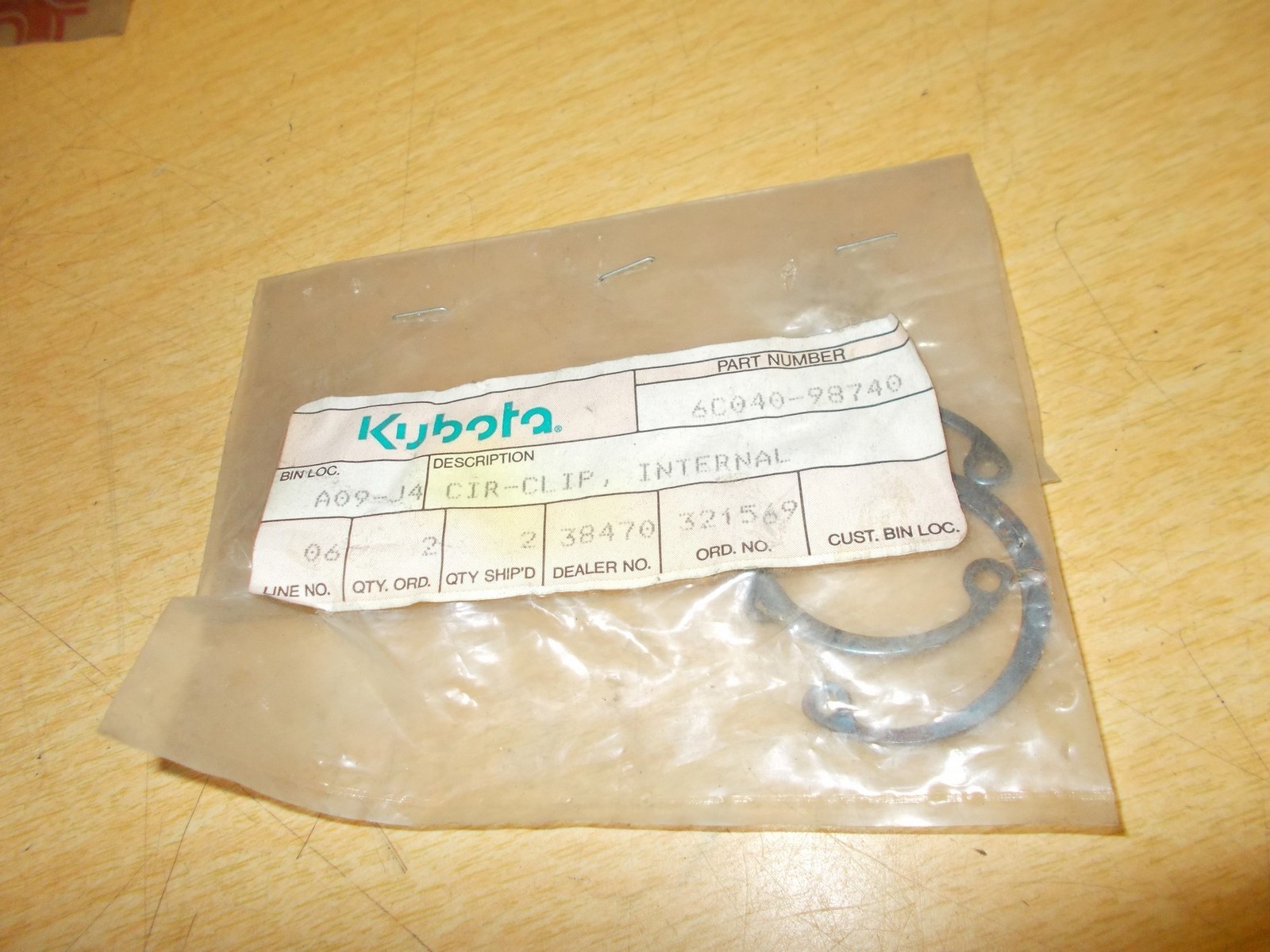 NEW Kubota 6C040-98740 Internal CIR-Clip  *FREE SHIPPING*