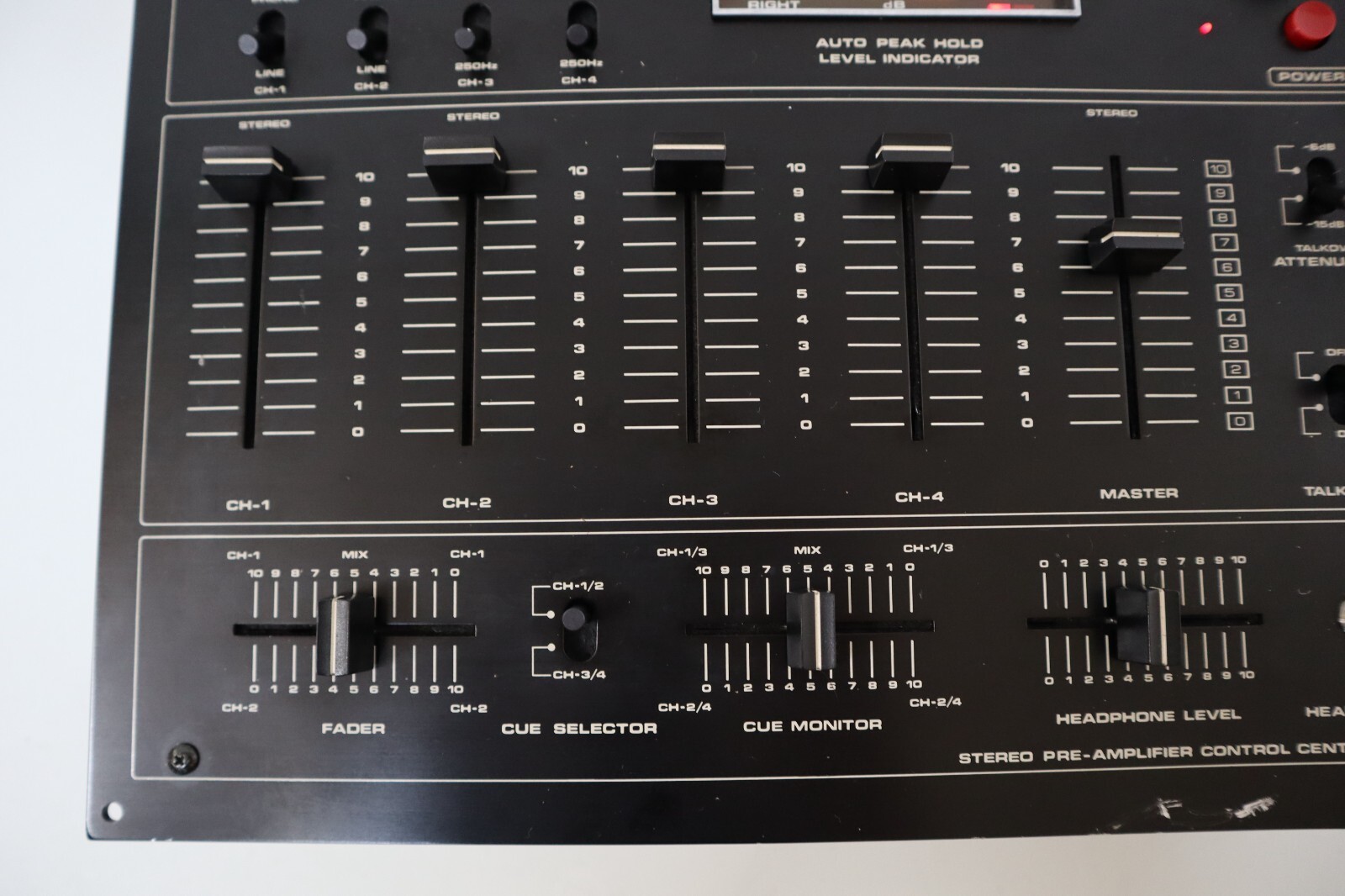 Numark DM-1450 Studio Audio Master Stereo Pre-Amplifier Control Center - Working