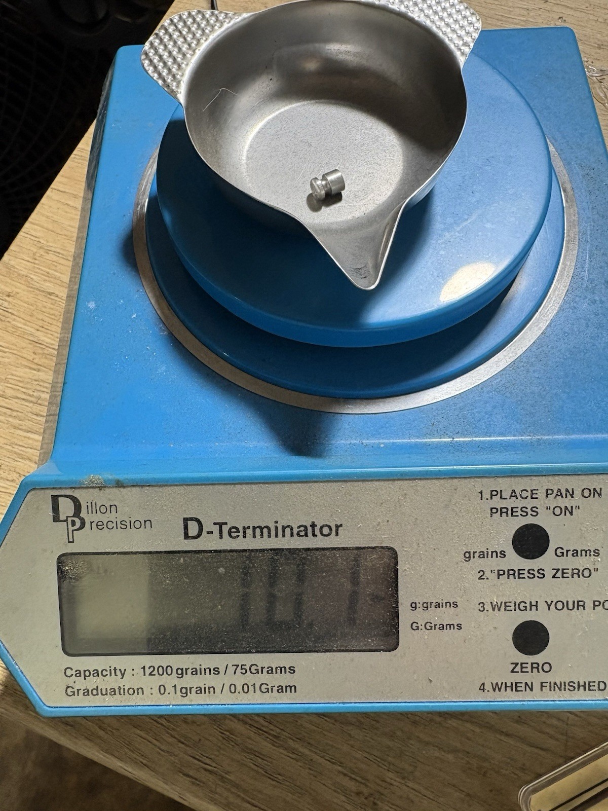 Dillon Precision D-Terminator Reloading Scale. 1200 gr +/- 0.1 gr