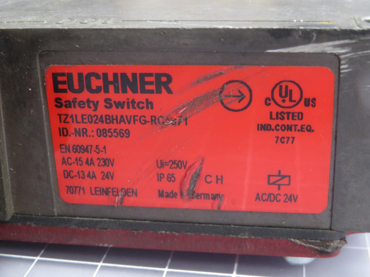 EUCHNER TZ1LE024BHAVFG-RC1971 SAFTEY INTERLOCK SWITCH T244516