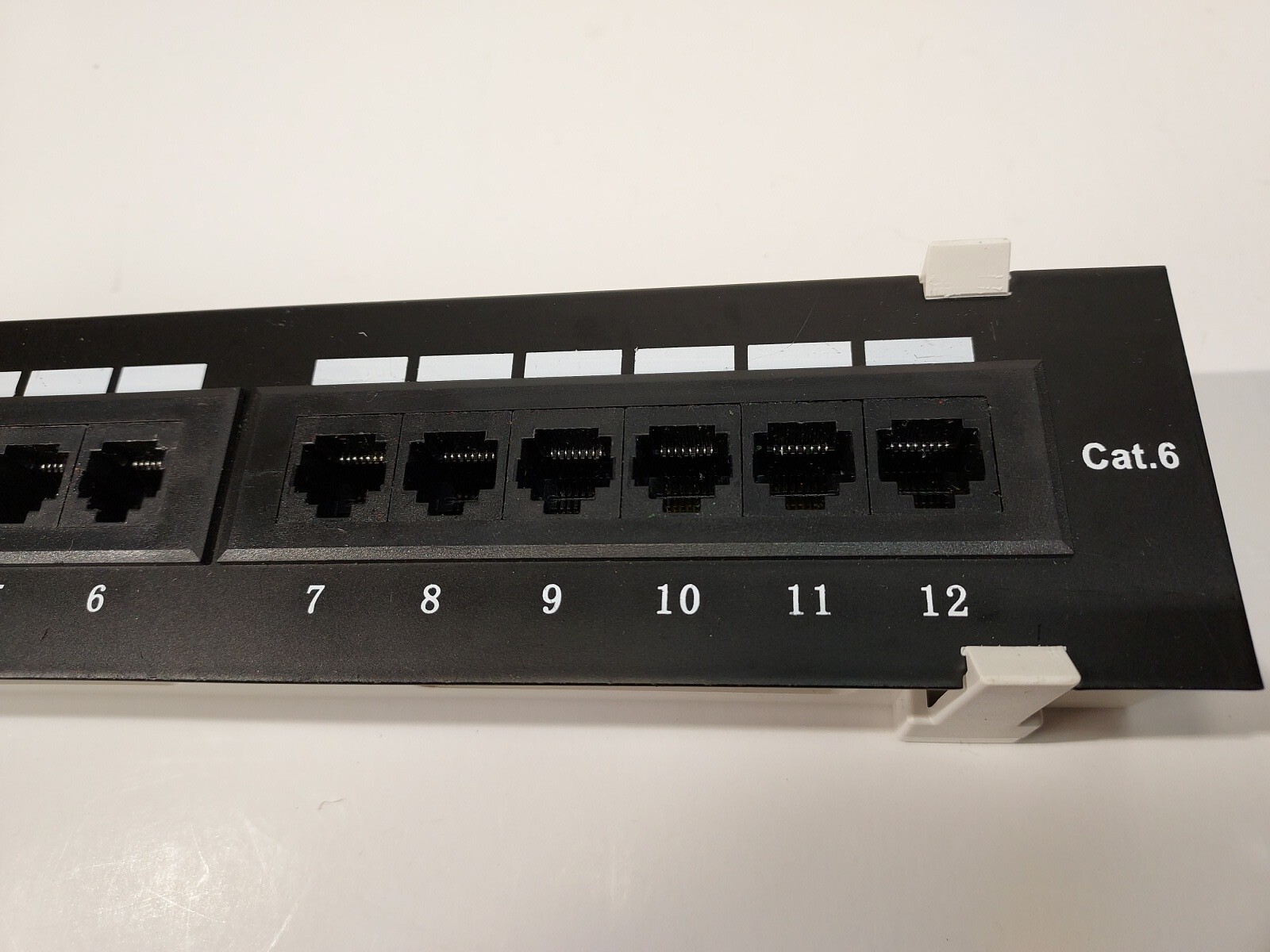 Dshot 12 Port UTP 10 inch Cat6 Network Wall Mount Surface Patch Panel Board