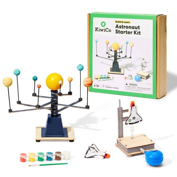 Astronaut Starter Kit: Educational Astronomy  Creative Thinking Tools, Plastic