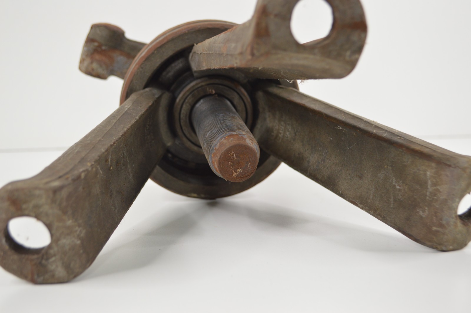 Blue Point 4567-H 3-Leg Mopar Rear Brake Drum Hub Puller Tool