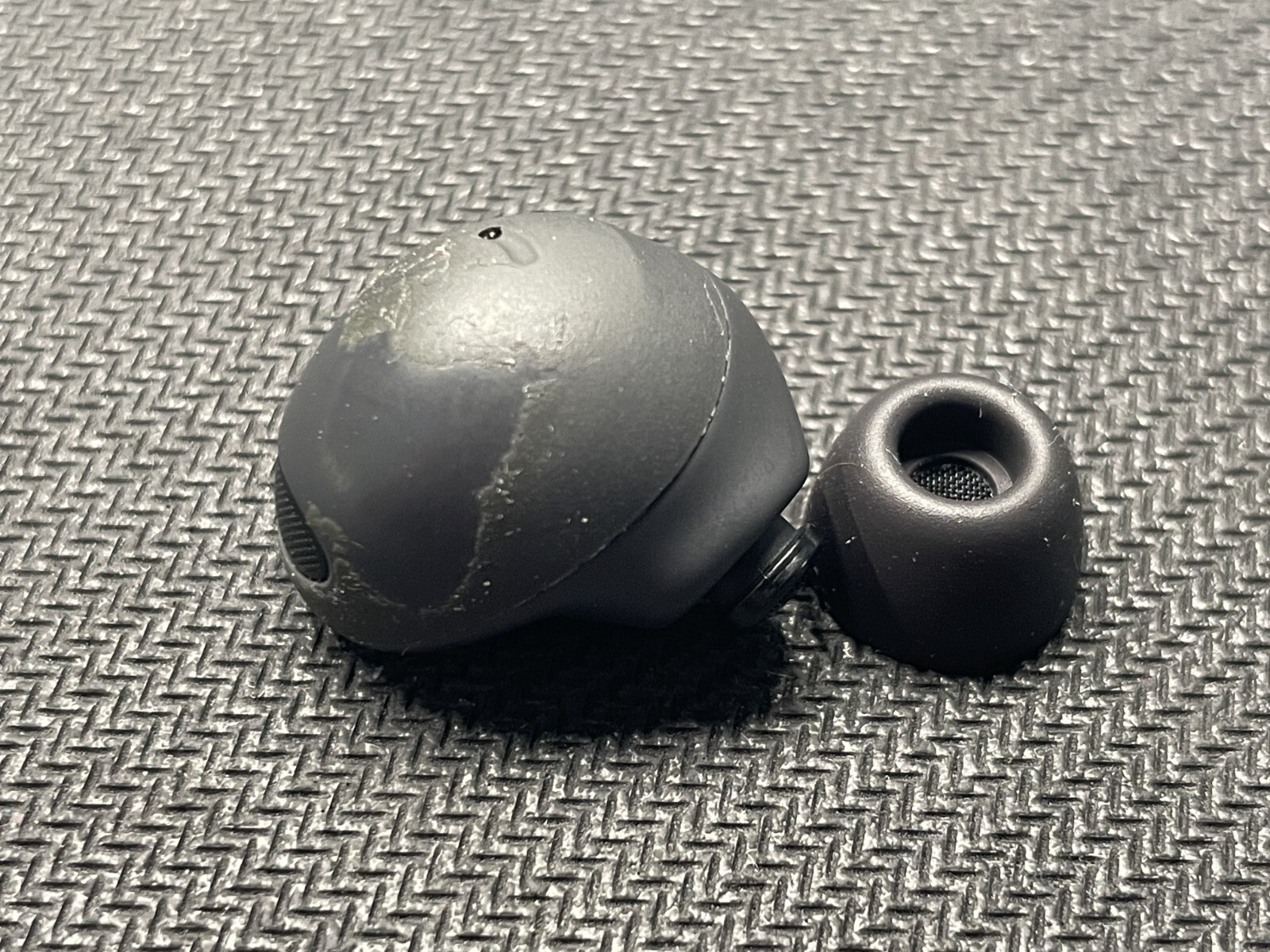 Samsung Galaxy Buds2 PRO Wireless SM-R510 Left Side Graphite (L)--USED
