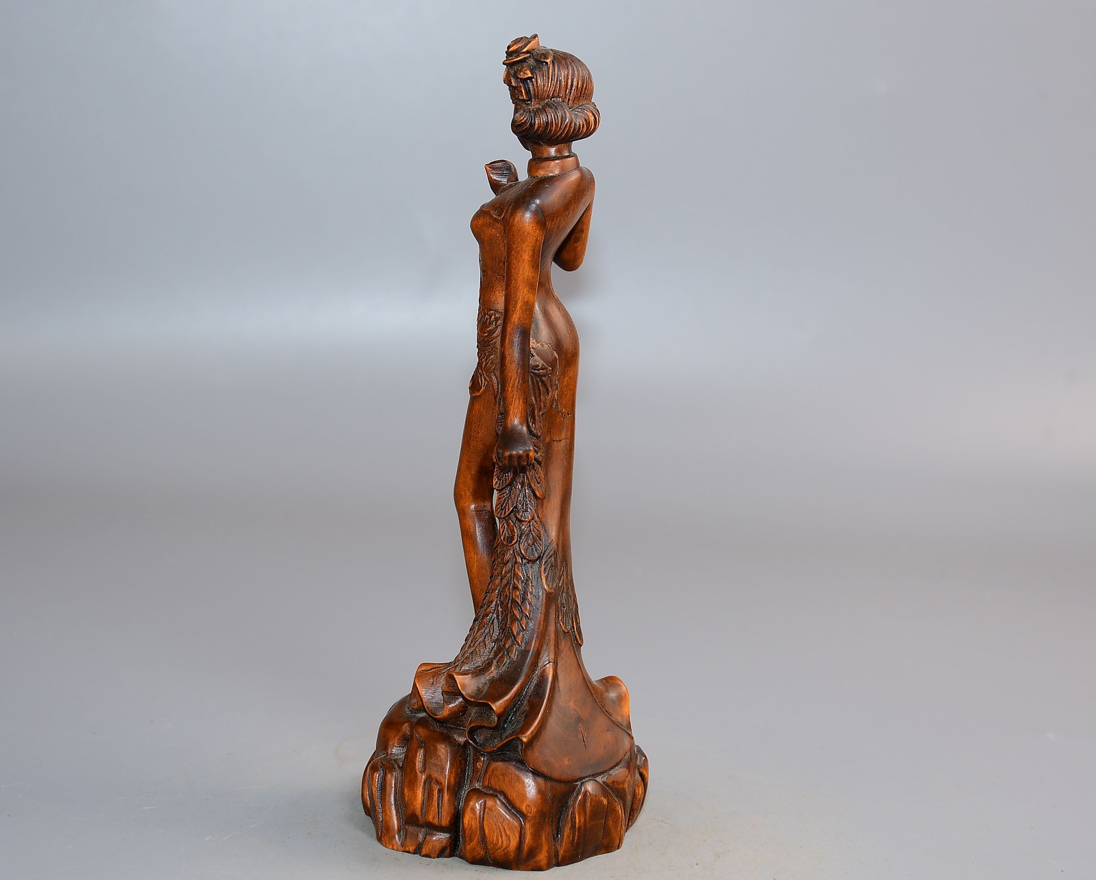 Exquisite Boxwood Phoenix Beauty Ornament