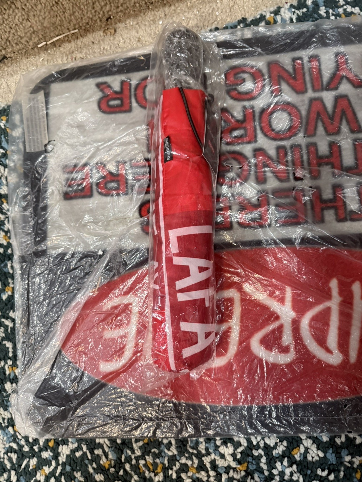 New Supreme x Shedrain Street Sign Umbrella Red Hype Skate Outdoors NYC