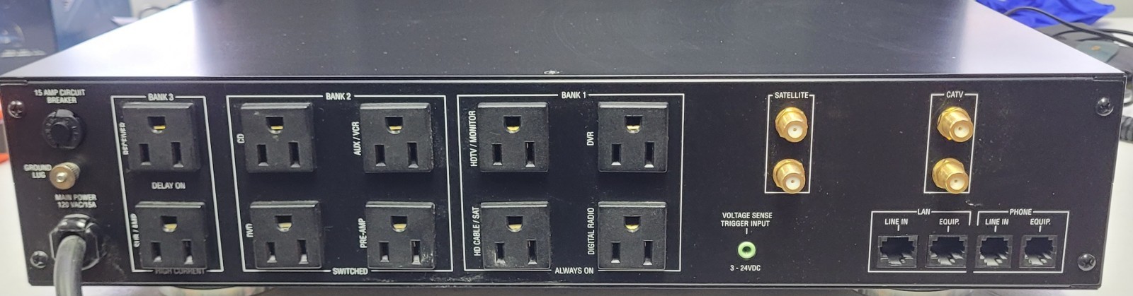Panamax M5100-EX Surge Protector 11-Outlets Power Conditioner (MPP019820)