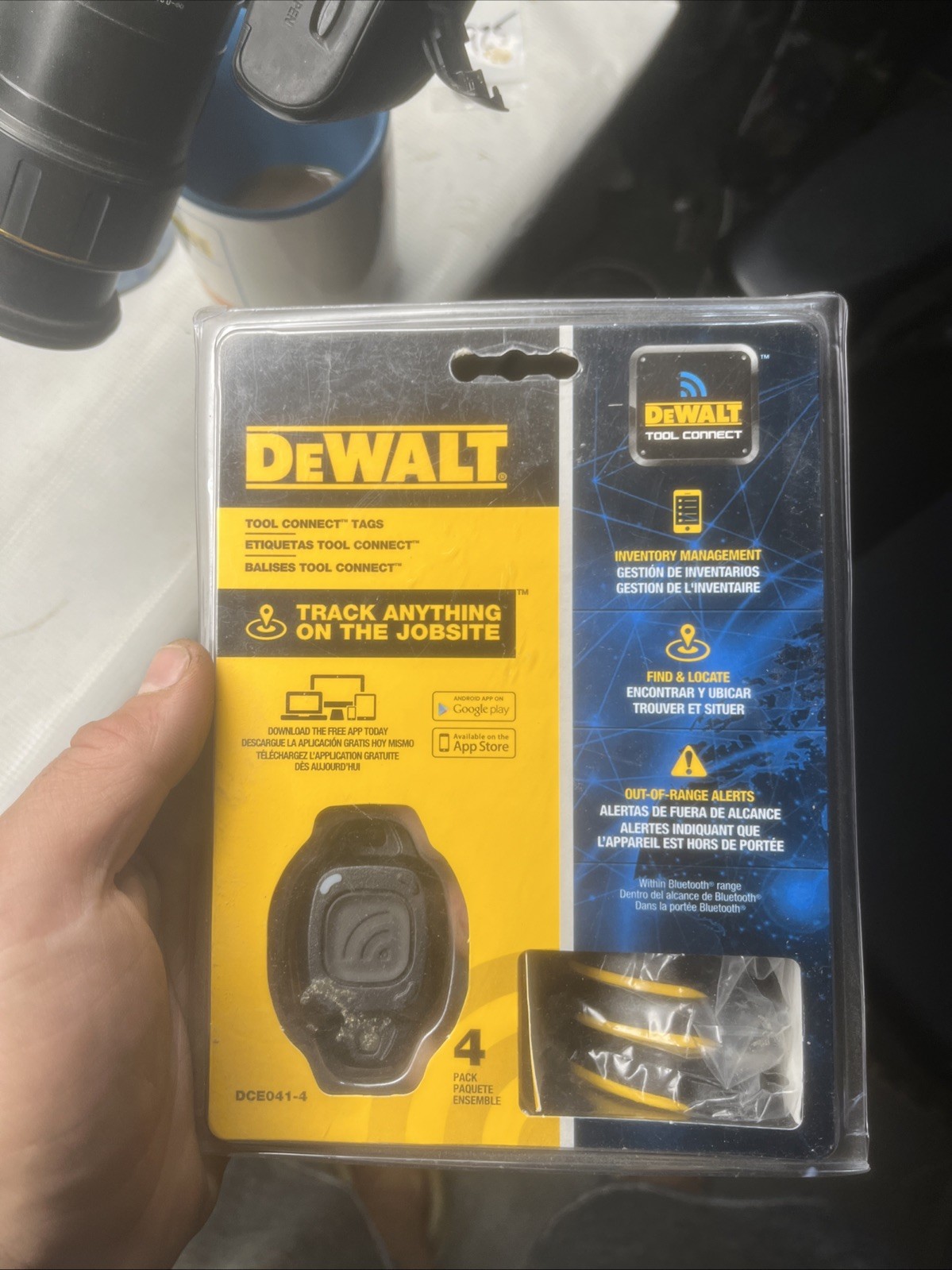 DeWALT Bluetooth Tracker Tool Connect Tags (4 pack)  DCE041-4