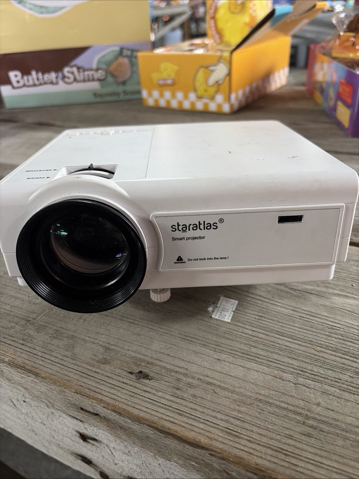 Staratlas Projector 1080p LCD 8500 Lumens Speaker HDMI USB VGA White