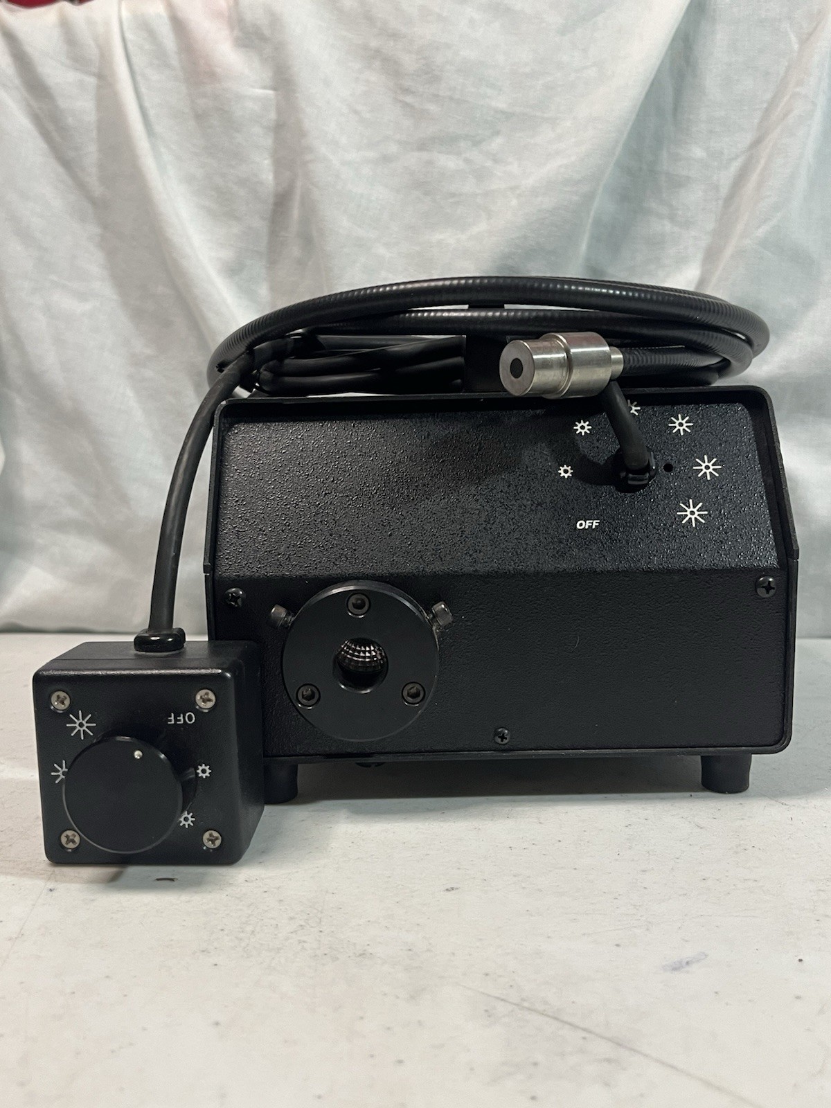 TechniQuip FOI-150-REMOTE Fiber Optic Illuminator w/ DDL 150W Lamp Tested