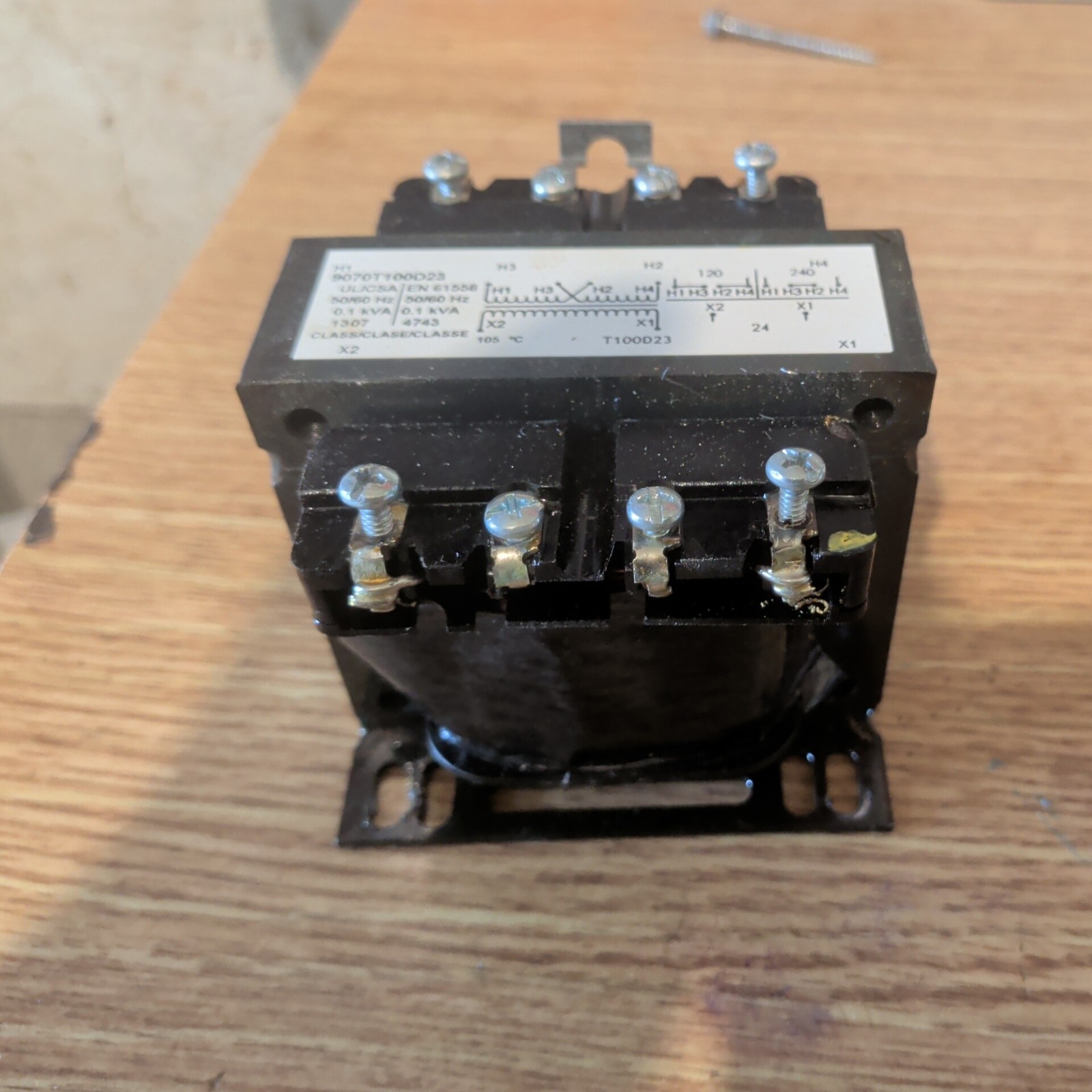 Square D 9070T100D23 Industrial Control Transformer