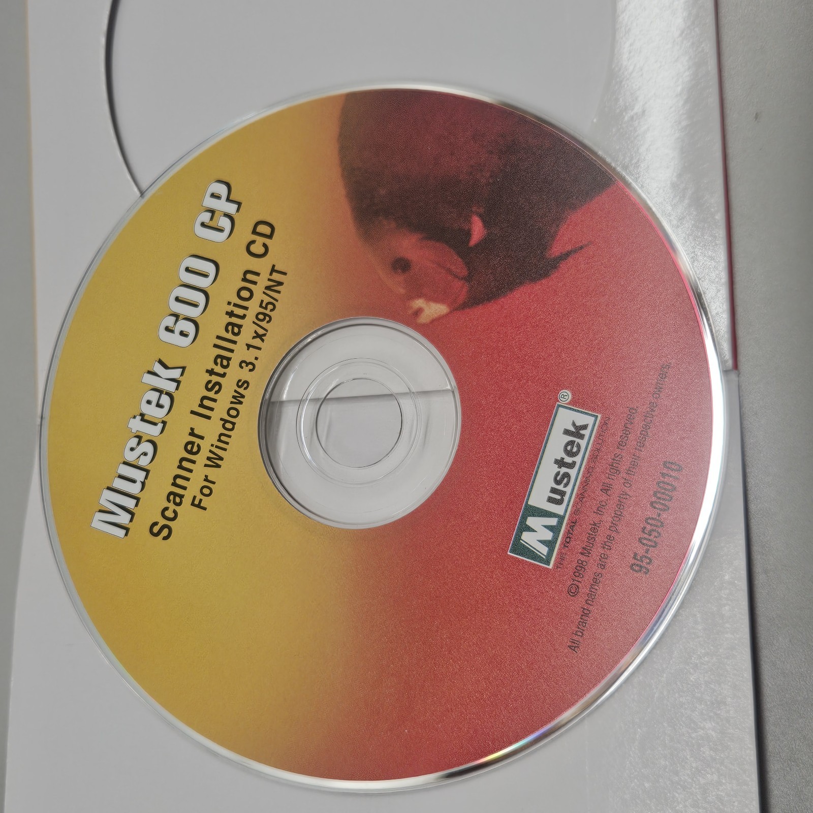 Mustek 600 CP Scsnner Installation CD & Users Manual 1998 Windows 3.1 95 NT