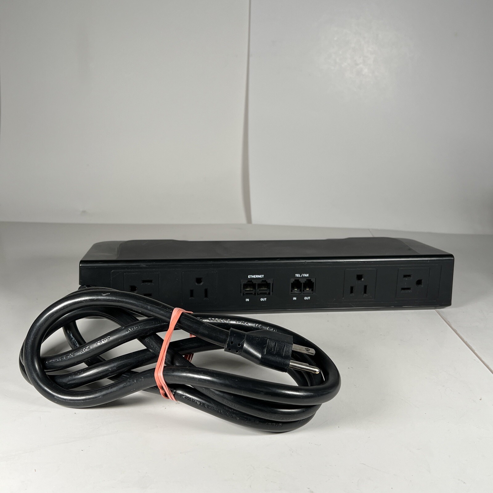 MXPOWER 4-Outlet Surge Protector 120V 15A 1Gb 60Hz 1800W Model MS001A