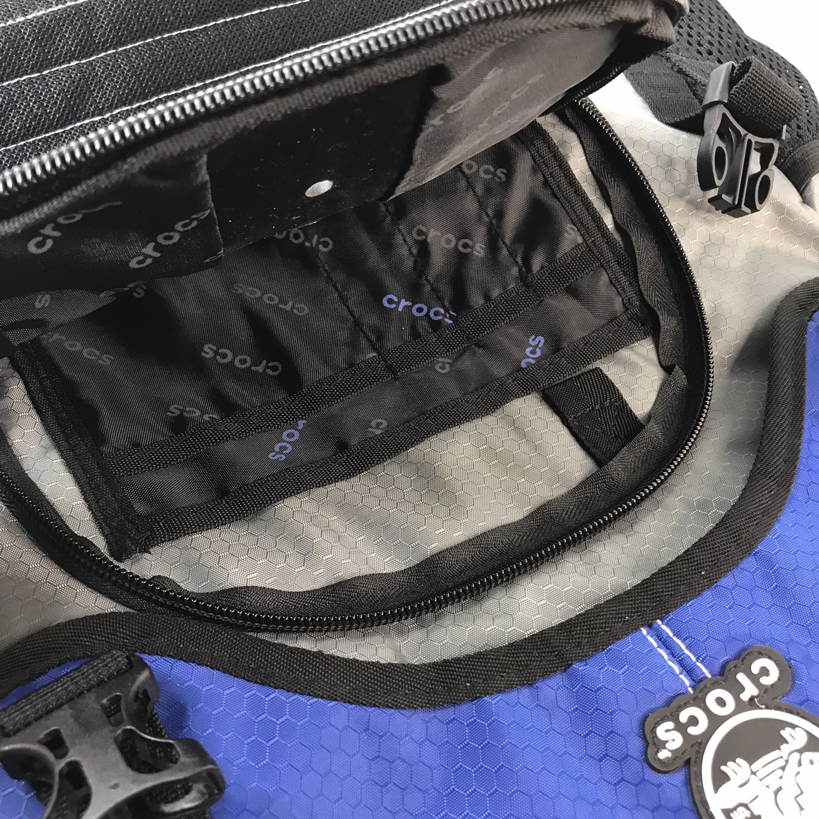 CROCS Computer Messenger Laptop Tablet Travel Bag Adjustable Strap Blue Nylon