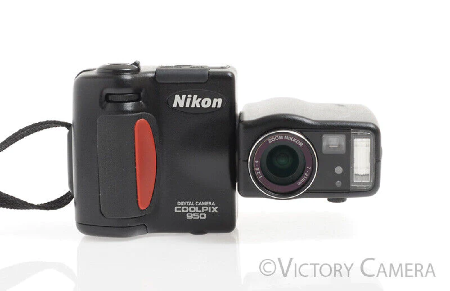 Nikon CoolPix 950 2.1MP Rotating Digital Camera -System Error- [AS-IS]