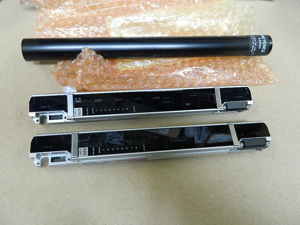 KEYENCE CORP SL-C12H Safety Light Curtain NEW IN BOX as shown