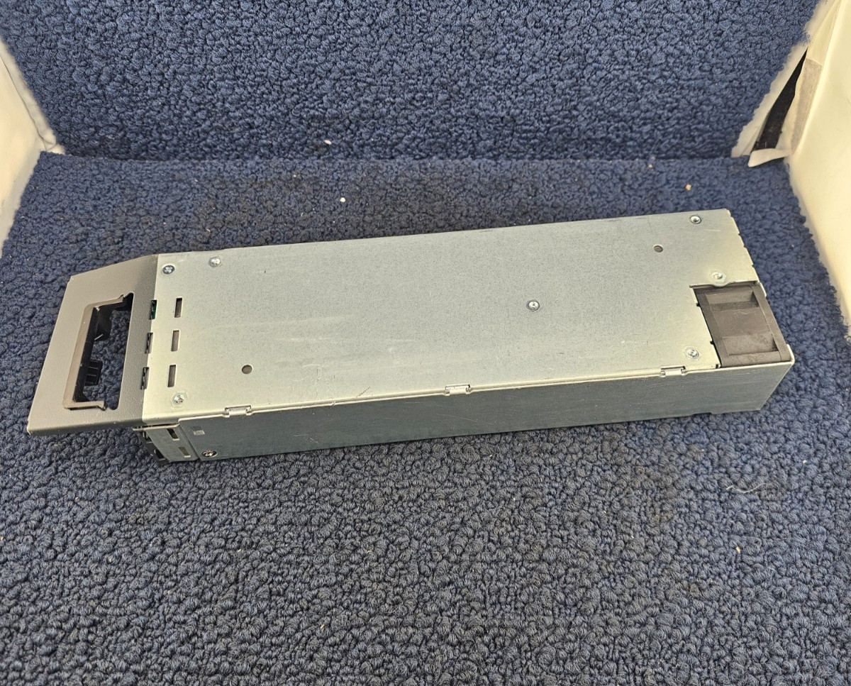 Liteon PA-1711-1A-LF: PWR-C1-715WAC V01 Switching Power Supply
