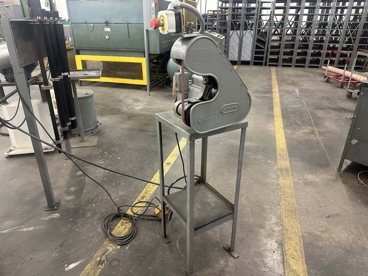 Burr-King 562 1" x 42" 3-Wheel Belt Sander