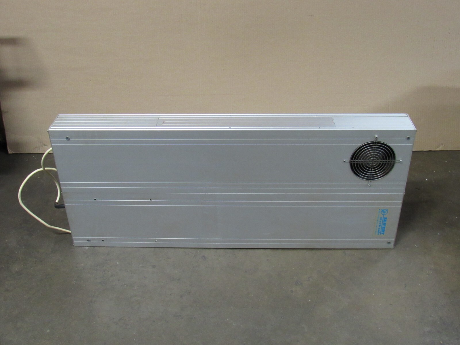 SEIFERT ELECTRONIC AIR / WATER HEAT EXCHANGER RK-2152 SK-0373 .17KW 220V