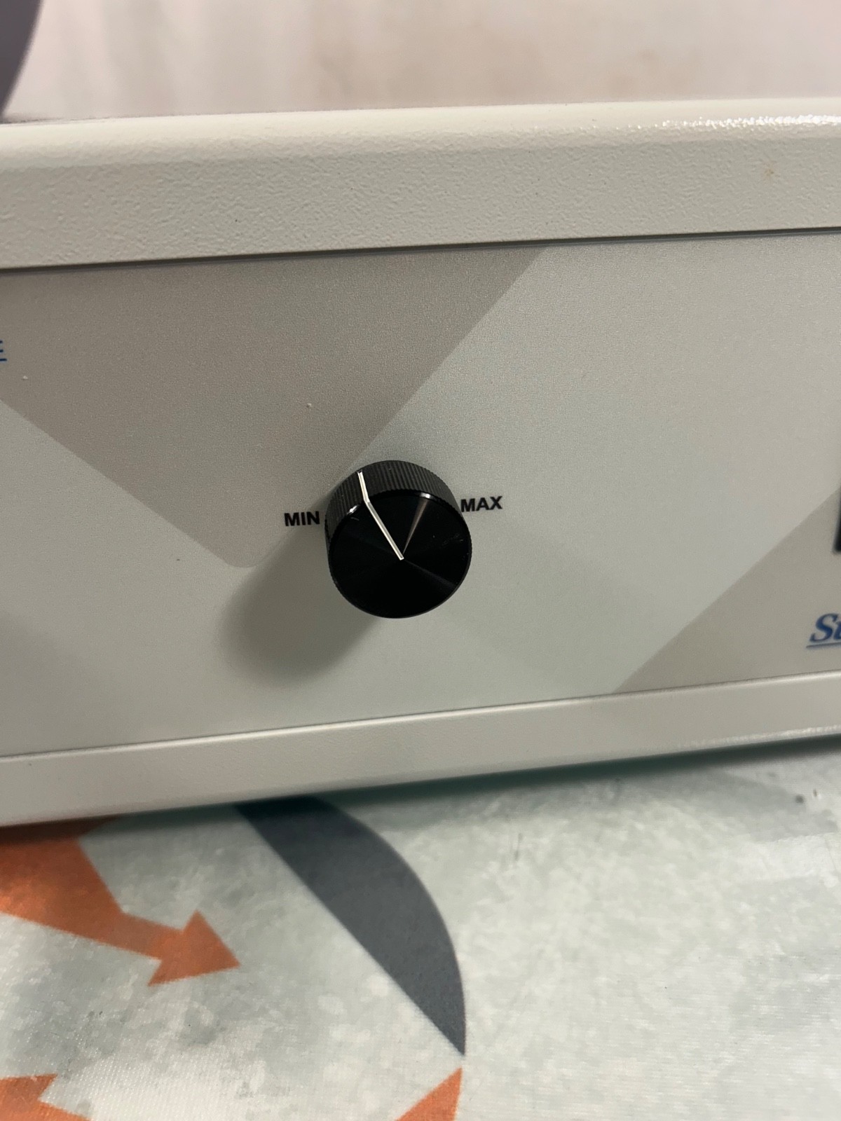 SunOptic XLS-300 Light Source Only 3.2 hours of use!