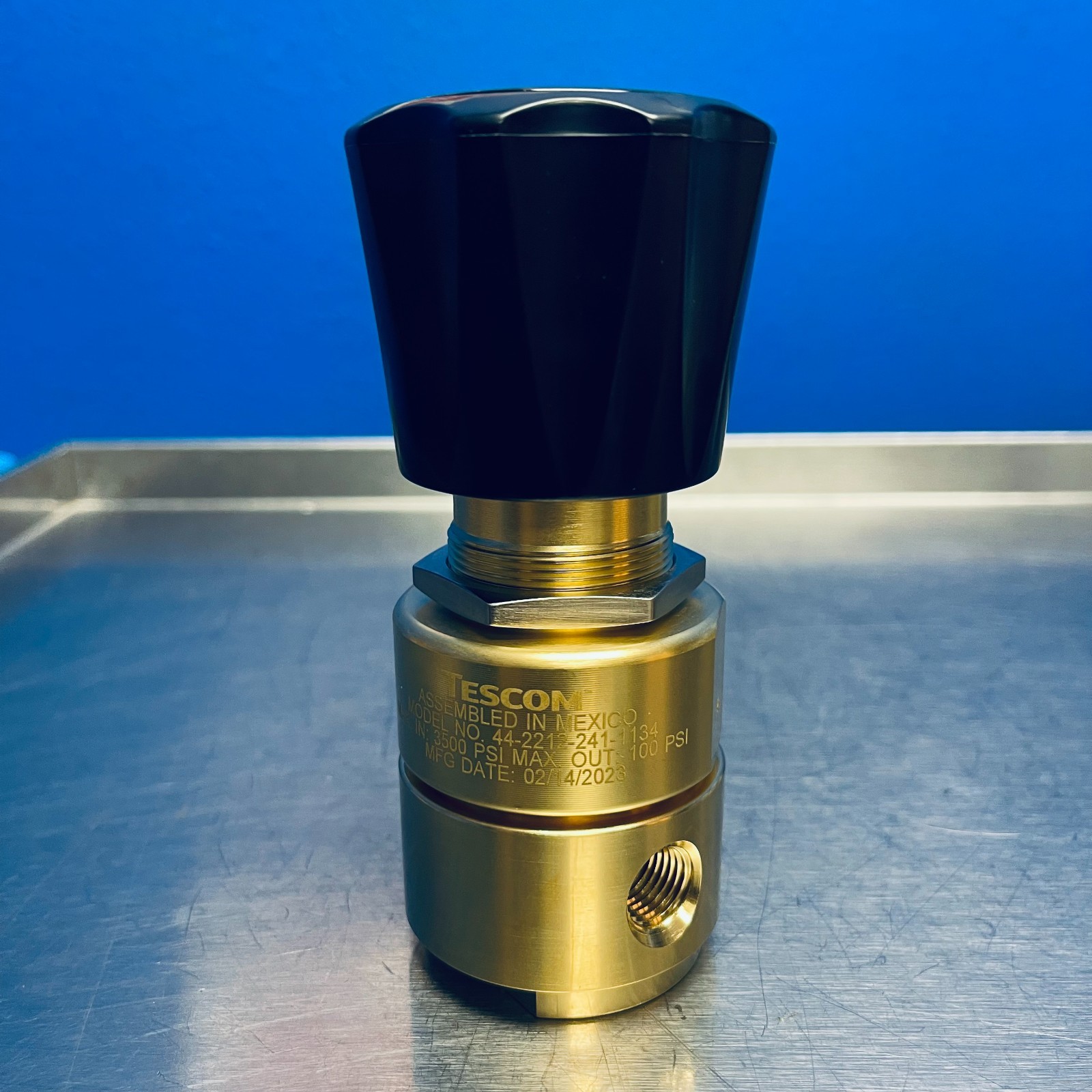 Emerson 44-2212-241-1134 Tescom Single Stage Regulator Inlet 3500PSI Out 100PSI