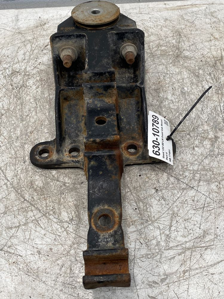 2016 Cab Mount for Freightliner 122SD (630-10789)