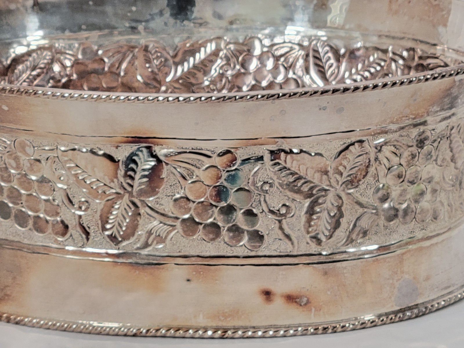 Vintage Silverplate Oval Wine Cooler Champagne Tub Grape Vine Motif 15" Large