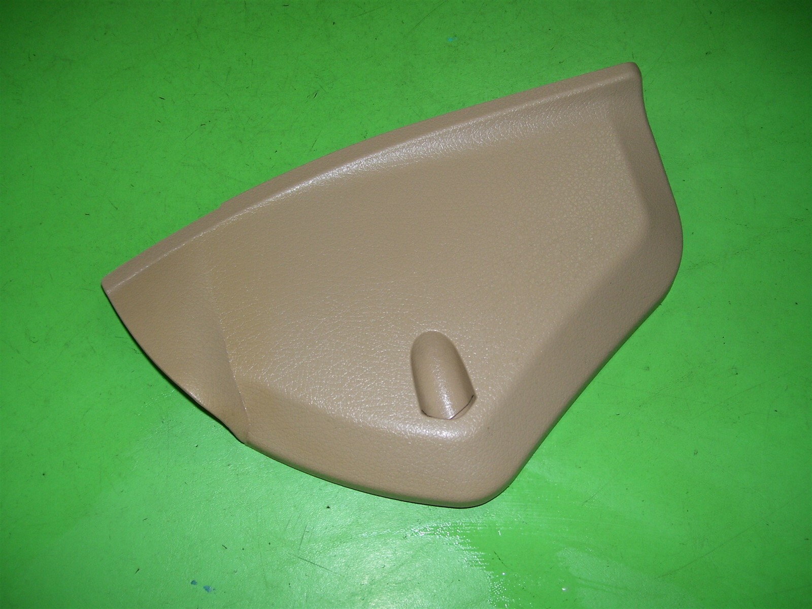 02 Mercedes C240 End DASH TRIM Right Passenger Side TAN oem NICE